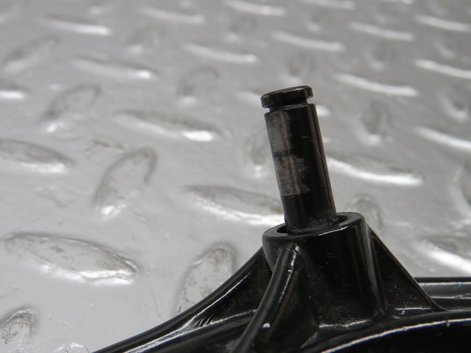 31350 Mercedes-Benz S124 220TE Clutch Pedal 1242900316 2012910282