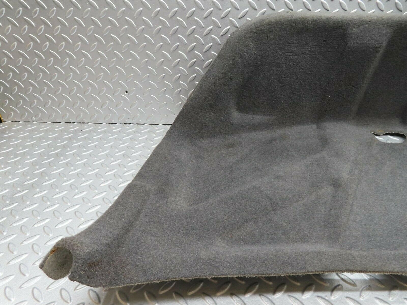 16317 Mercedes-Benz W124 260E Boot Lid Inner Cover