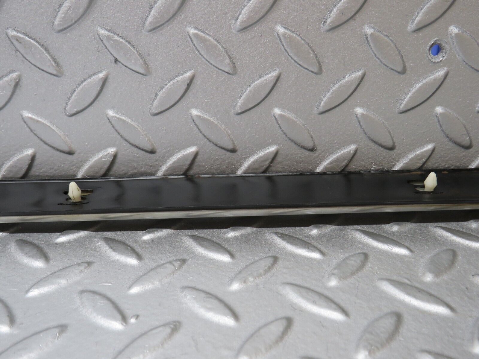 37441 Mercedes-Benz W109 300SEL Right Skirt Chrome Trim Strip