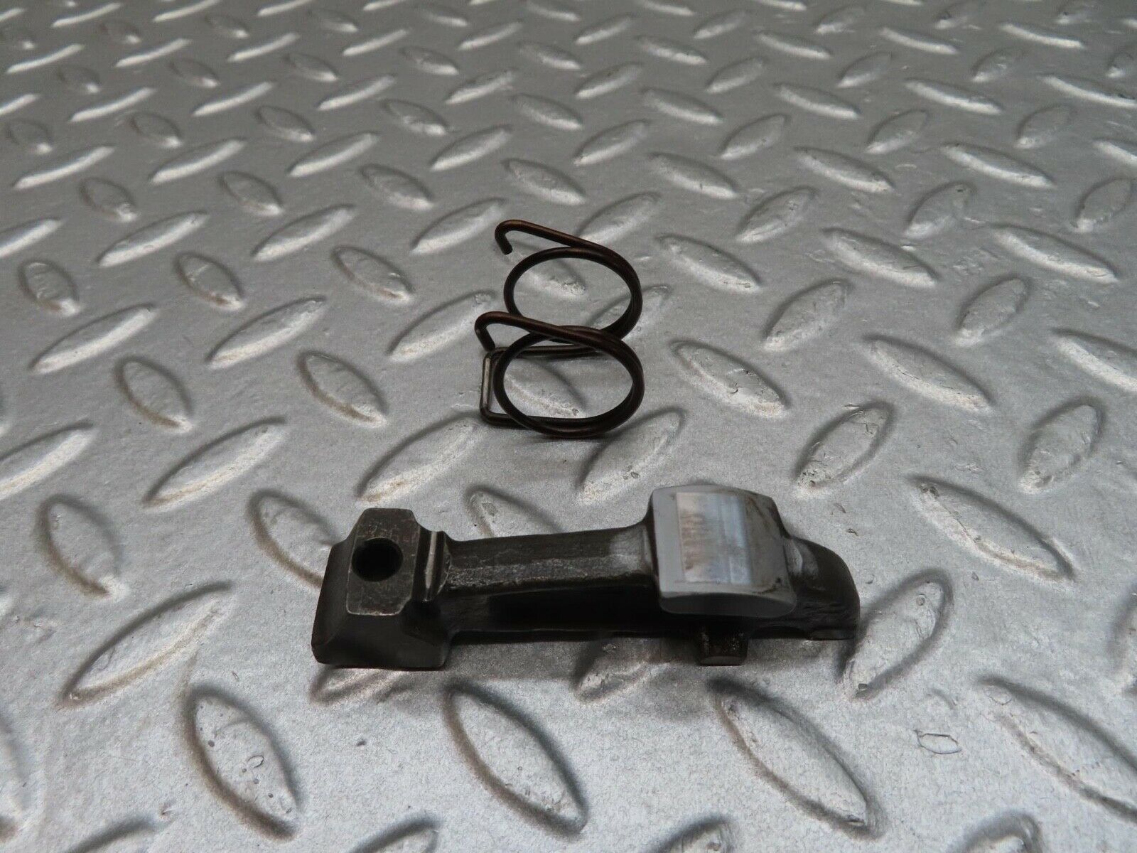 12868 Mercedes-Benz W111 220SE Valve Rocker Arm With Retaining Spring