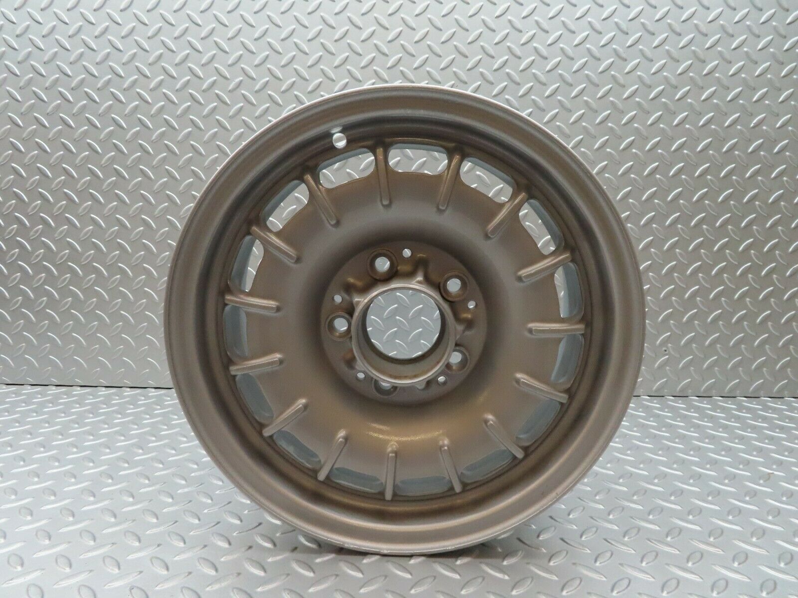 3855 Mercedes-Benz Alloy Wheel Mexican Hat 6Jx14H2 ET30 1084000902