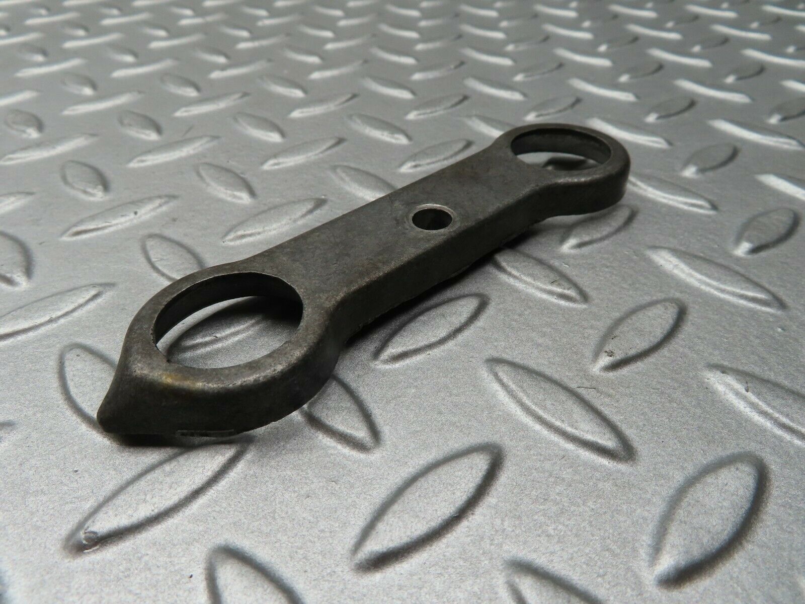 4742 Mercedes-Benz W114 280CE Coupe Fuel Injector Bracket 1300780341