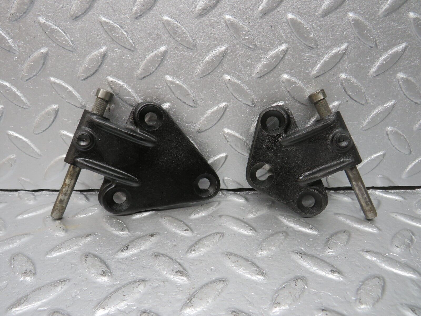 40421 Mercedes-Benz W110 230 Rear Left Door Hinge