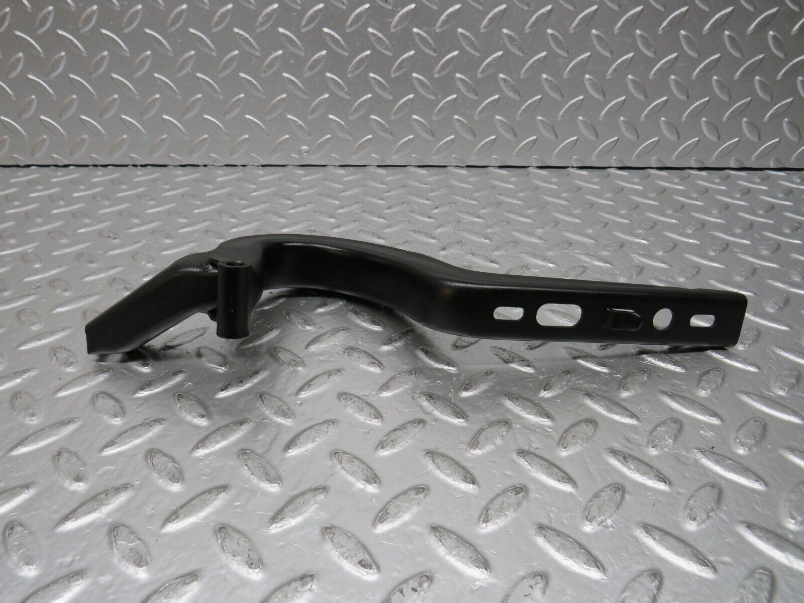 31131 Mercedes-Benz W123 200D Trunk Lid Hinge Left Side 1237500187