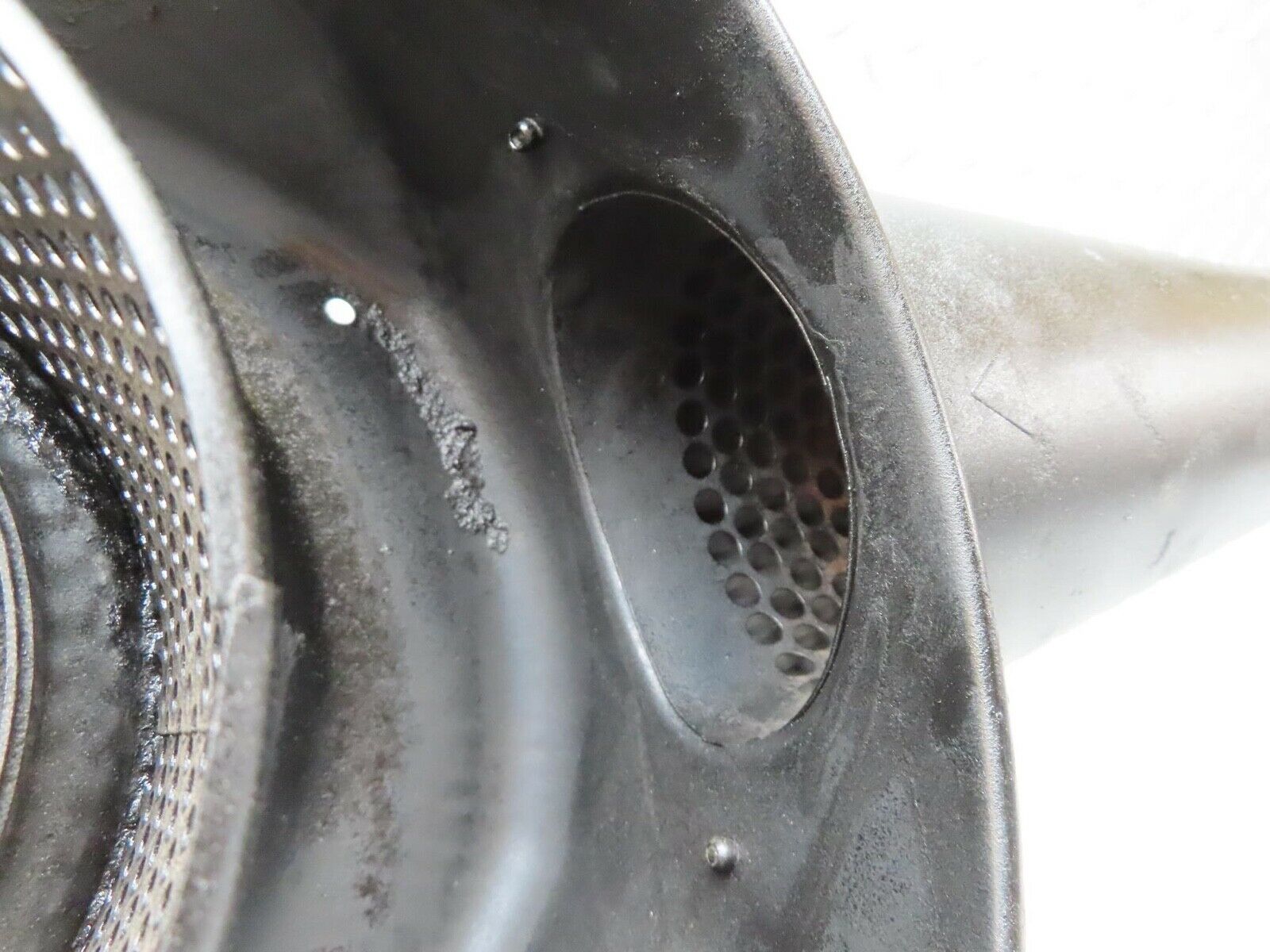 15893 Mercedes-Benz W123 280E Air Filter Box Housing 0110949702