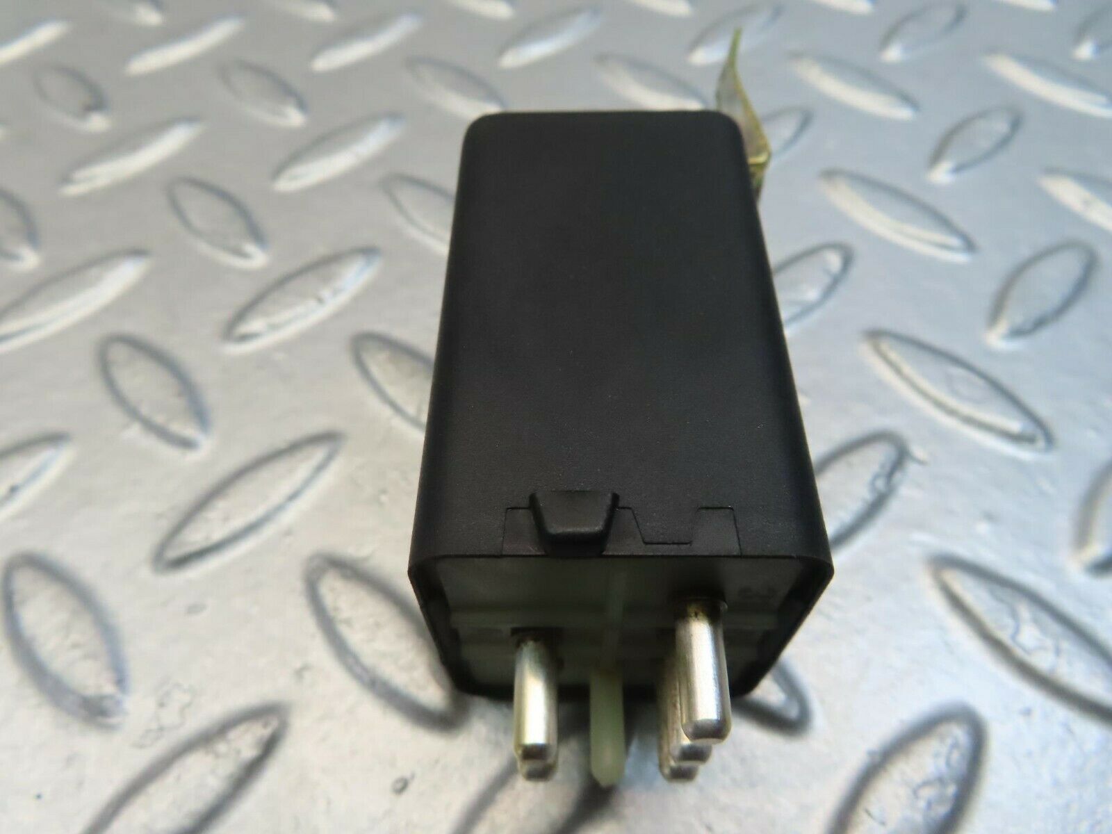 11484 Mercedes-Benz C123 230CE Coupe Rear Heated Window Relay 1078200010