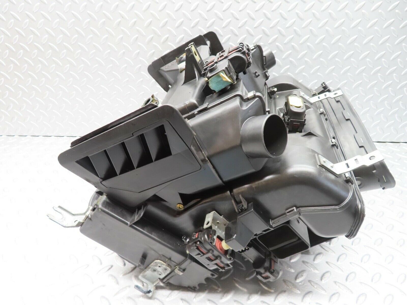 12236 Mercedes-Benz R129 300SL Coupe Heater Box Blower Housing 1298302162