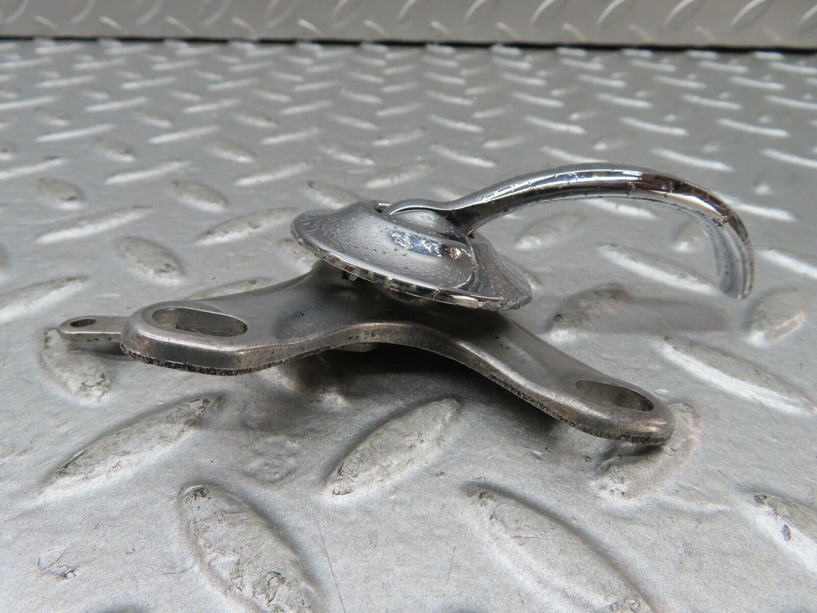 18836 Mercedes-Benz W121 190b Ponton Rear Right Interior Chrome Door Handle