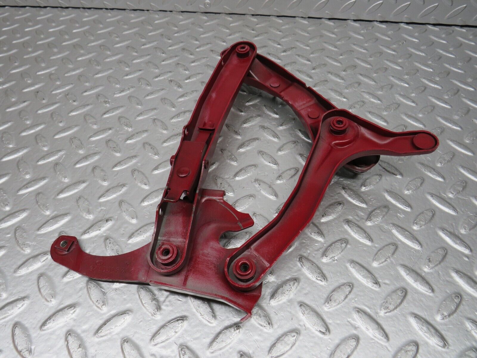 33417 Mercedes-Benz W202 C180 Bonnet Hinge Left Side 2028800128