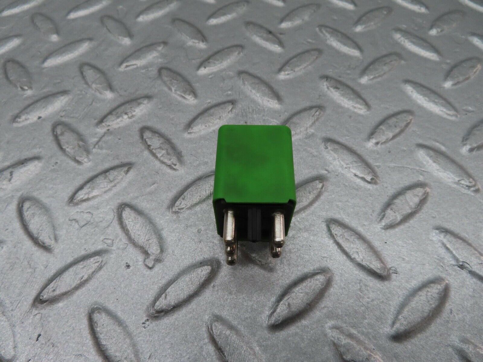 11945 Mercedes-Benz R129 300SL Coupe Headlight Wiper Relay 1268202026