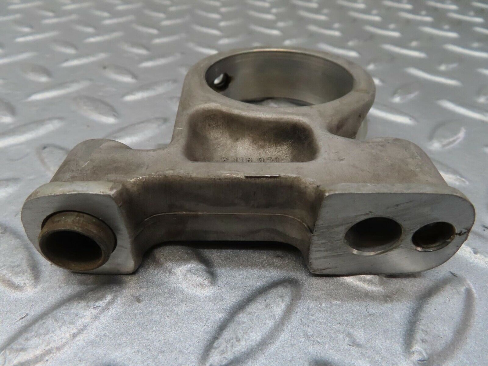 16555 Mercedes-Benz C107 350SLC Coupe Camshaft Tower Bearing 1160512112