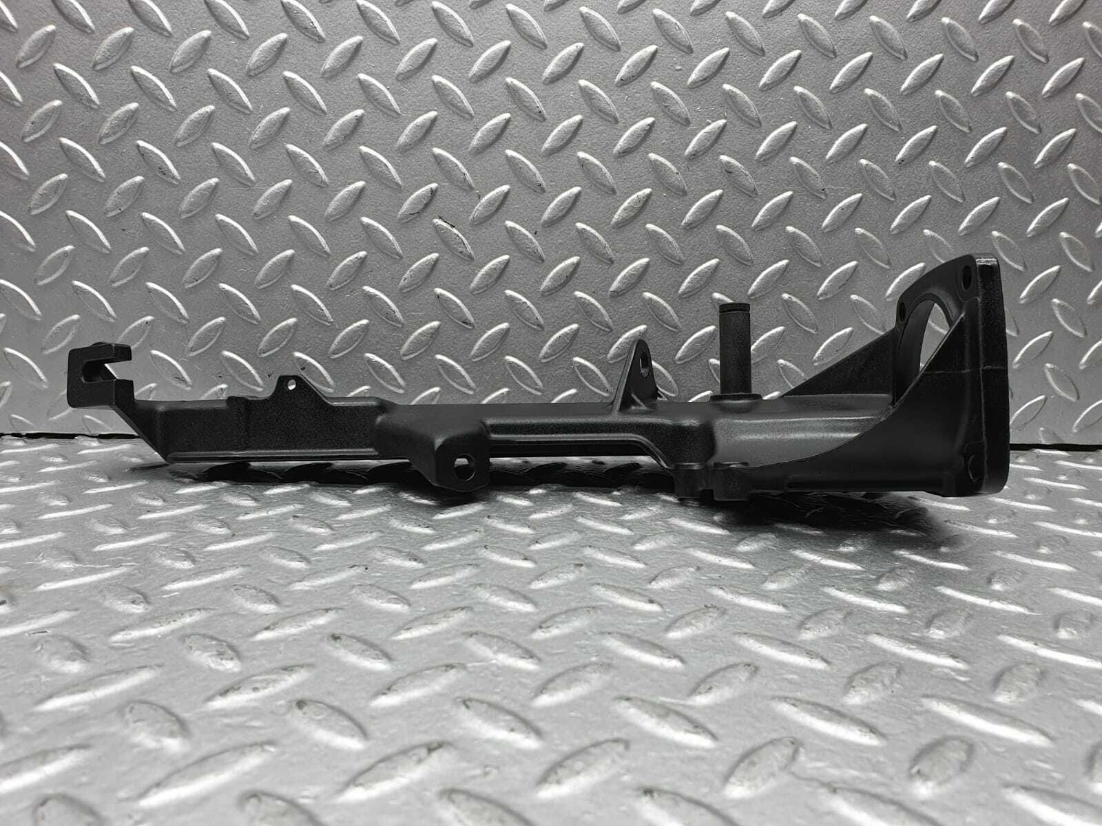 0110 Mercedes-Benz C107 350 SLC Brake Pedal Bracket 1072941101