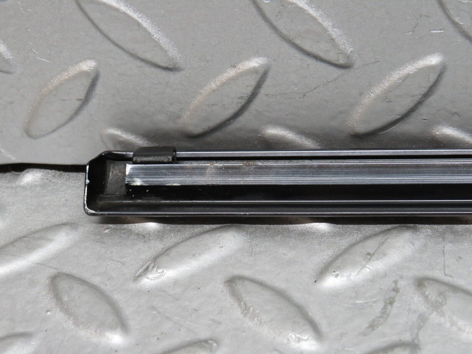 37893 Mercedes-Benz A124 320E Cabriolet Rear Left Window Moulding Trim