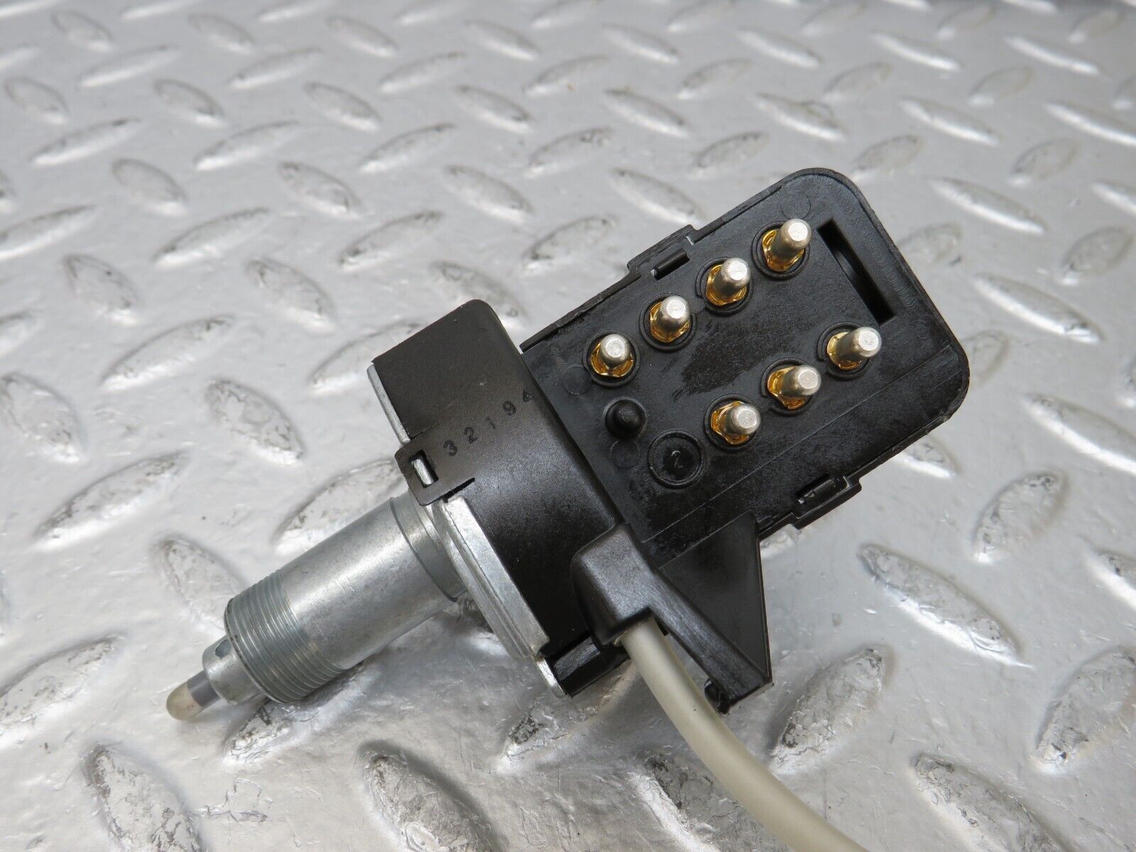 25826 Mercedes-Benz W124 280E Heater Blower Switch 1248202210