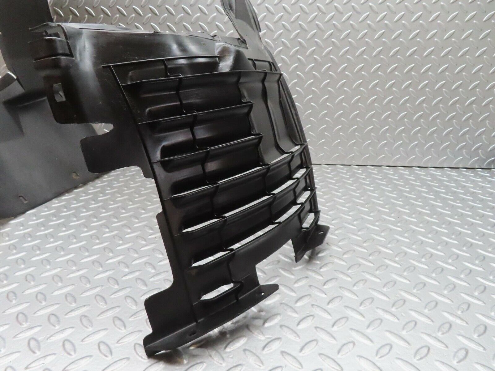 15018 Mercedes-Benz W140 S320 Wheel Arch Cover Front Left 1406983530