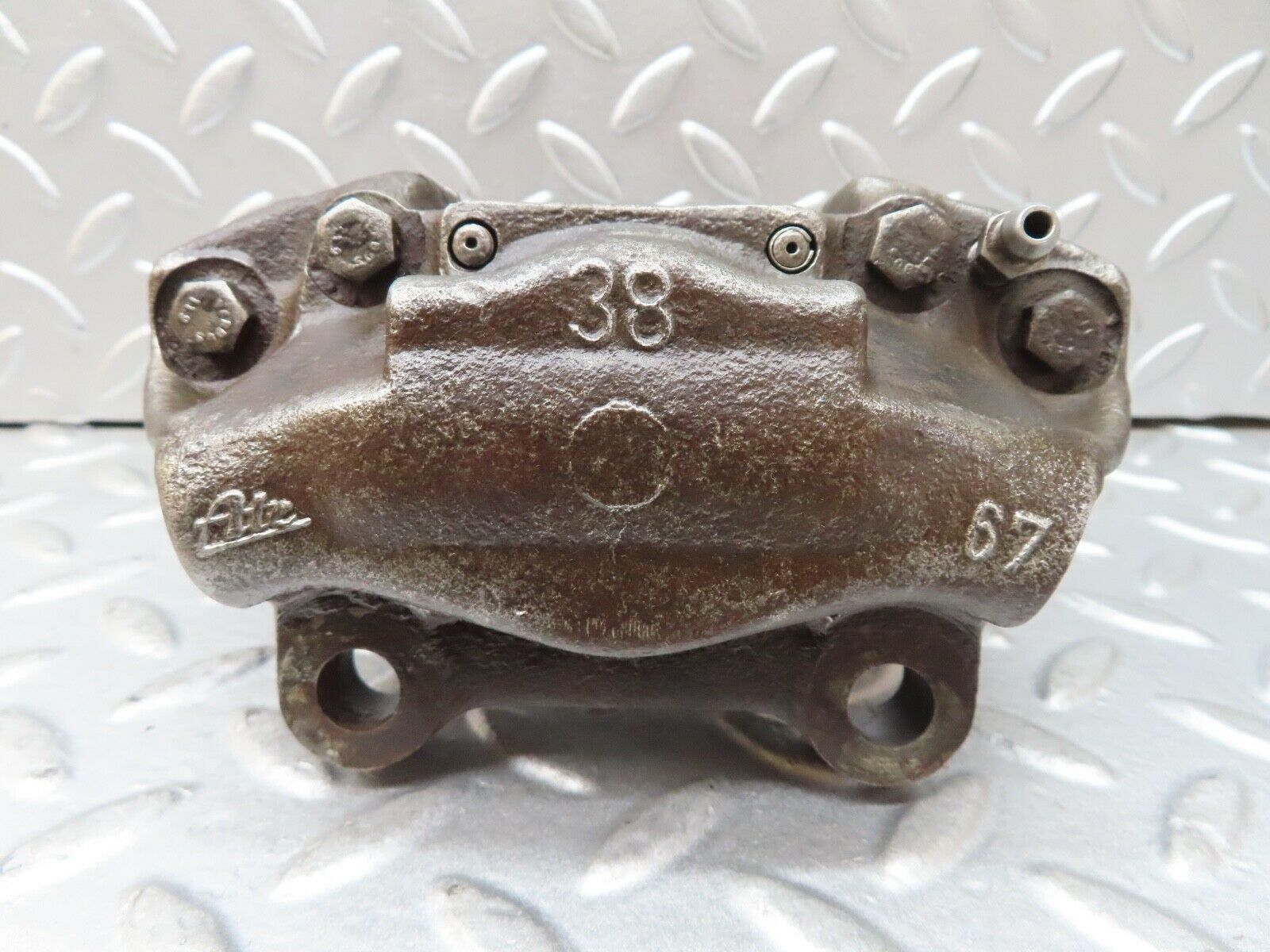 17632 Mercedes-Benz W116 450SEL Rear Right Brake Caliper ATE 38