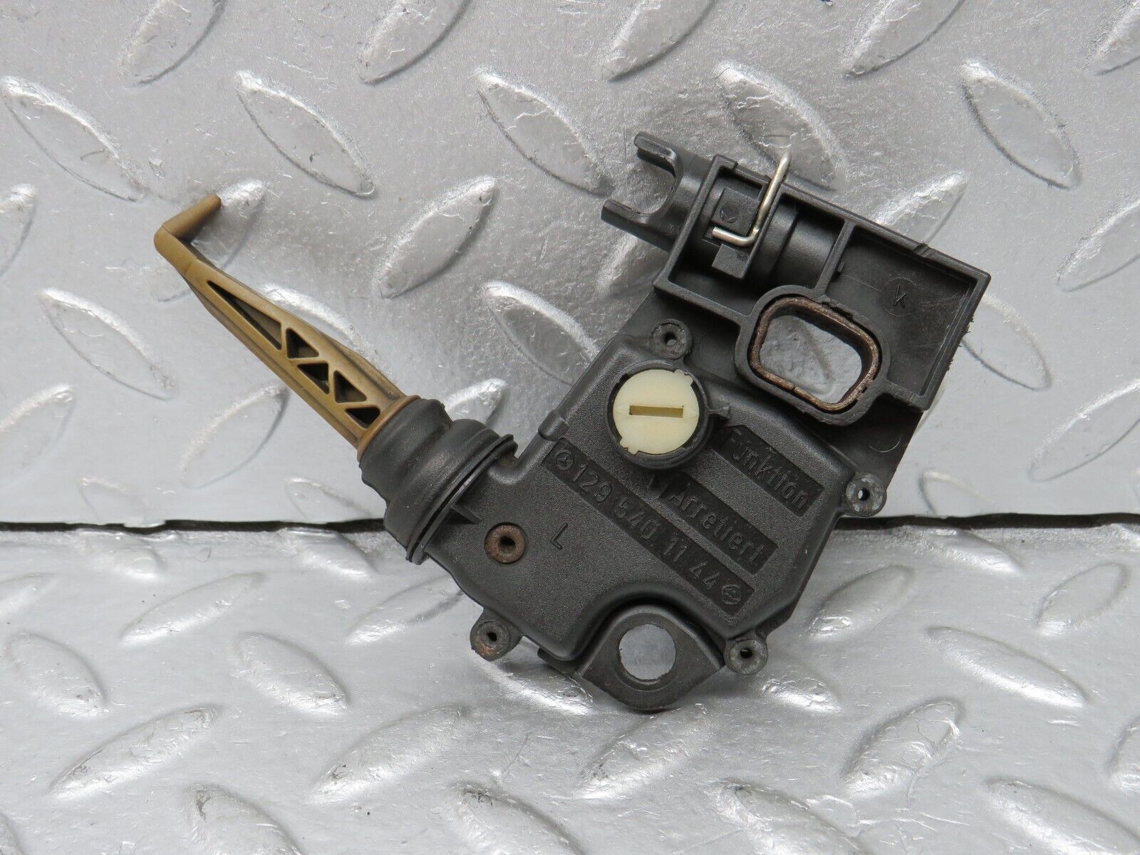 38106 Mercedes-Benz A124 320E Cabriolet Suspension Roll Bar Axle Switch Left 1295401144