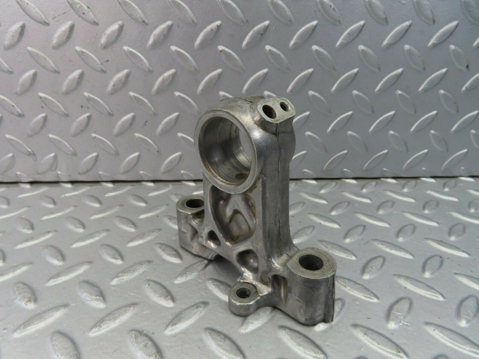 8948 Mercedes-Benz W108 Camshaft Tower Bearing 1800515110