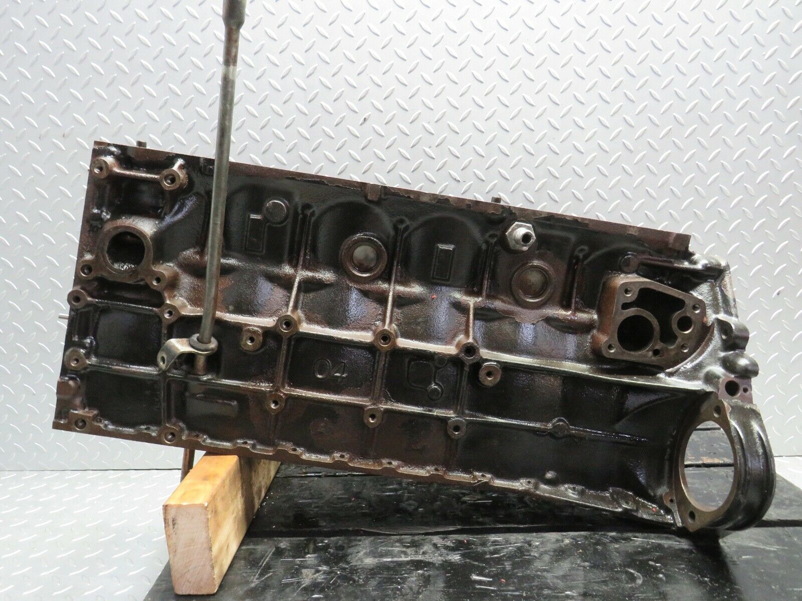 21952 Mercedes-Benz W126 300SE Engine Block M103.981 1030110401