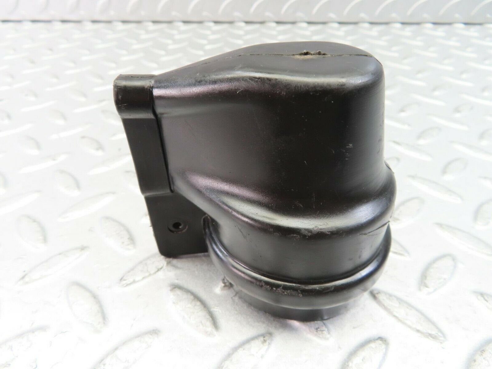 9710 Mercedes-Benz C123 280CE Coupe Ignition Coil Protective Cap 0001581785