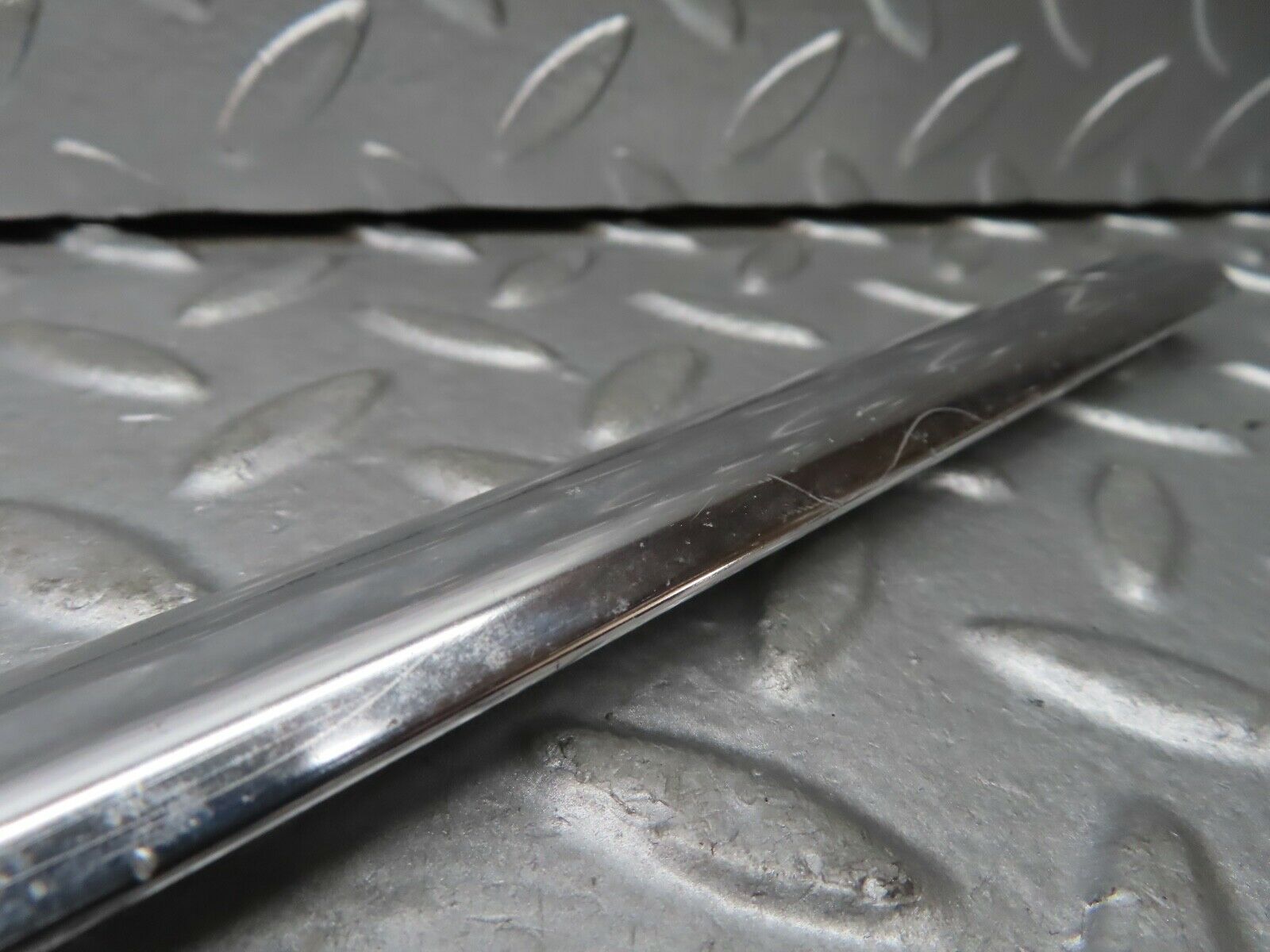 21039 Mercedes-Benz W123 230E Rear Right Door Chrome Moulding Trim