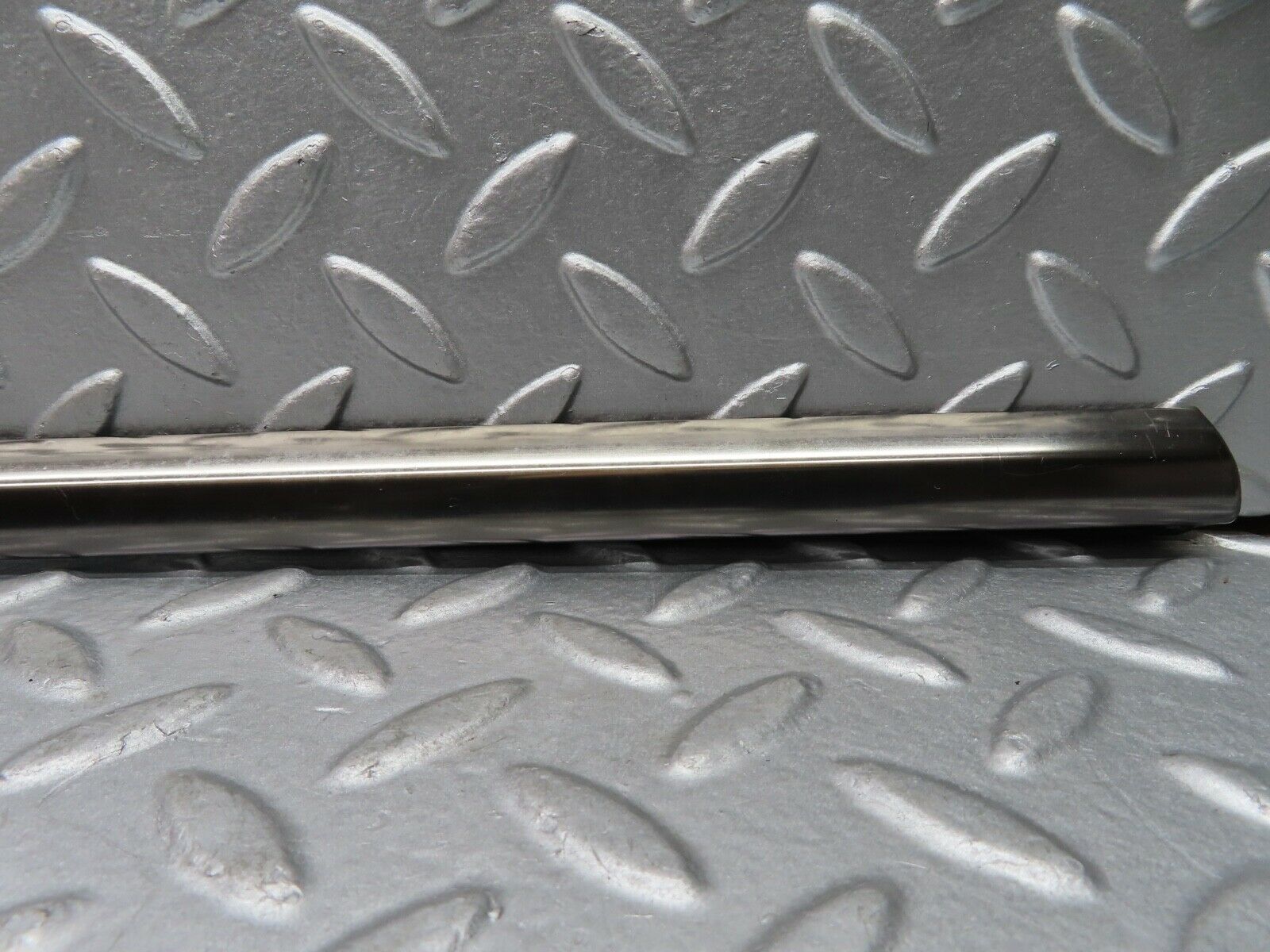 20162 Mercedes-Benz R129 300SL Coupe Left Door Chrome Moulding Trim