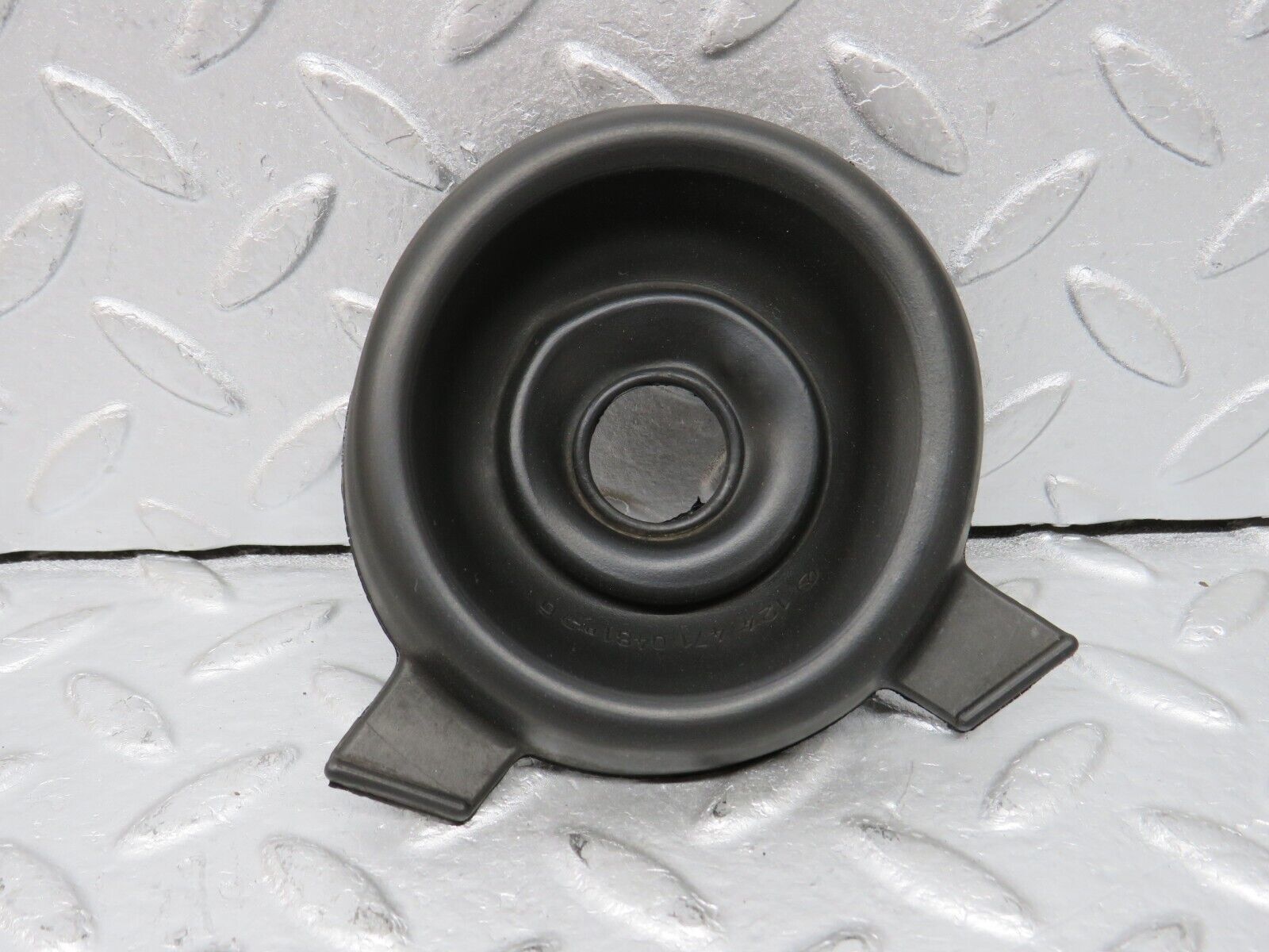 38125 Mercedes-Benz A124 320E Cabriolet Fuel Tank Rubber Seal 1244710481 1244711181