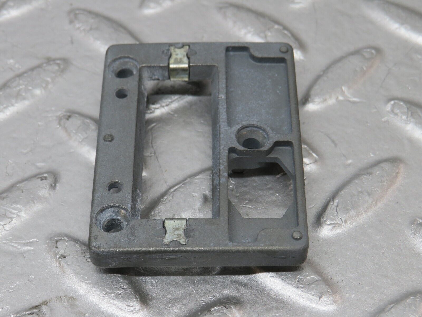 34771 Mercedes-Benz W210 320E Rear View Mirror Bracket