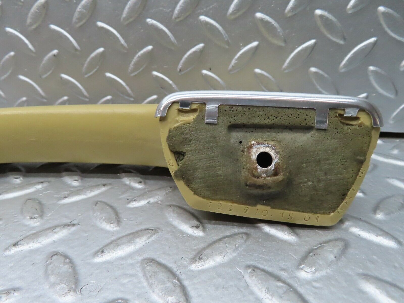 21031 Mercedes-Benz W123 230E Interior Door Handle Rear Left Beige 1239701901