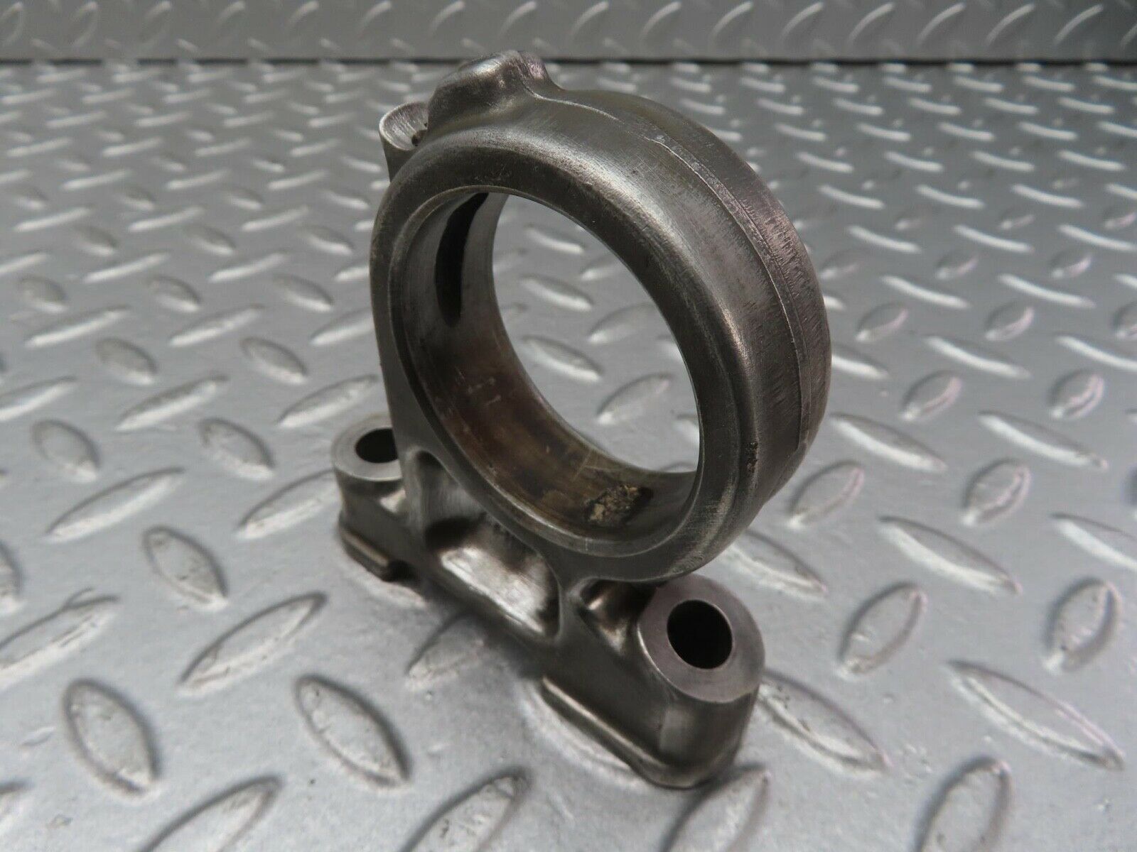 13355 Mercedes-Benz C107 350SLC Coupe Camshaft Tower Bearing 1160512112