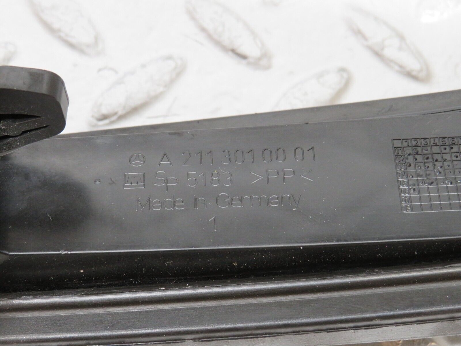 35219 Mercedes-Benz W221 Accelerator Pedal & Rubber 2203000104 2113010001