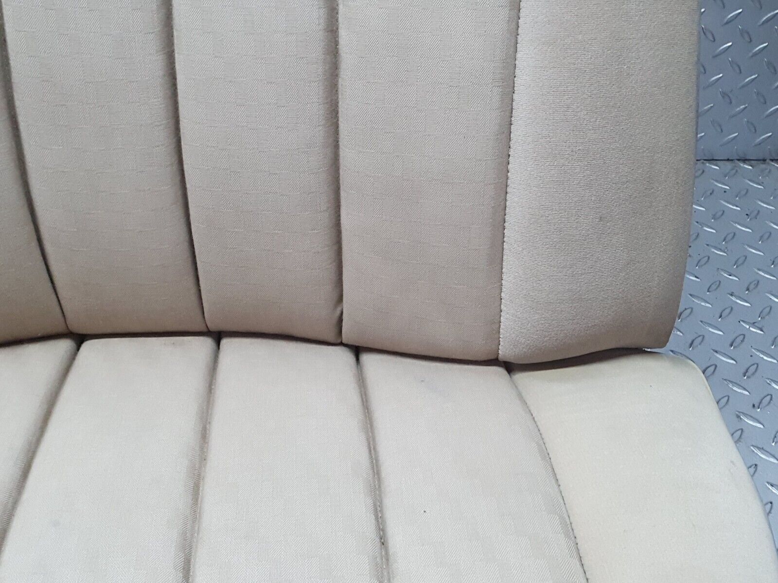 41135 Mercedes-Benz W126 300SE Rear Seat Beige 1269200650