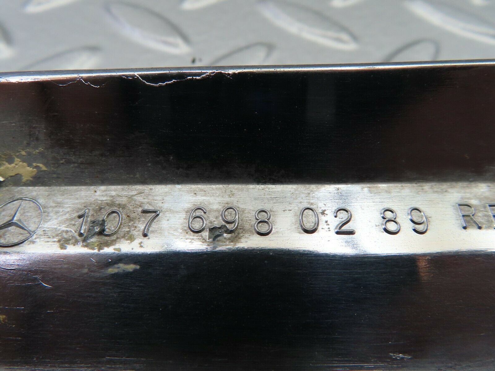 6897 Mercedes-Benz C107 350SLC Coupe Rear Right Window Triangle Trim 1076980289