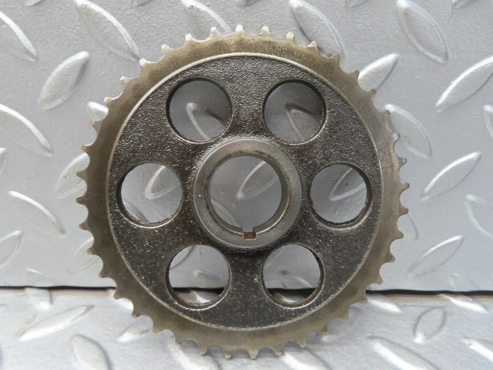 13367 Mercedes-Benz W111 230S Camshaft Timing Gear