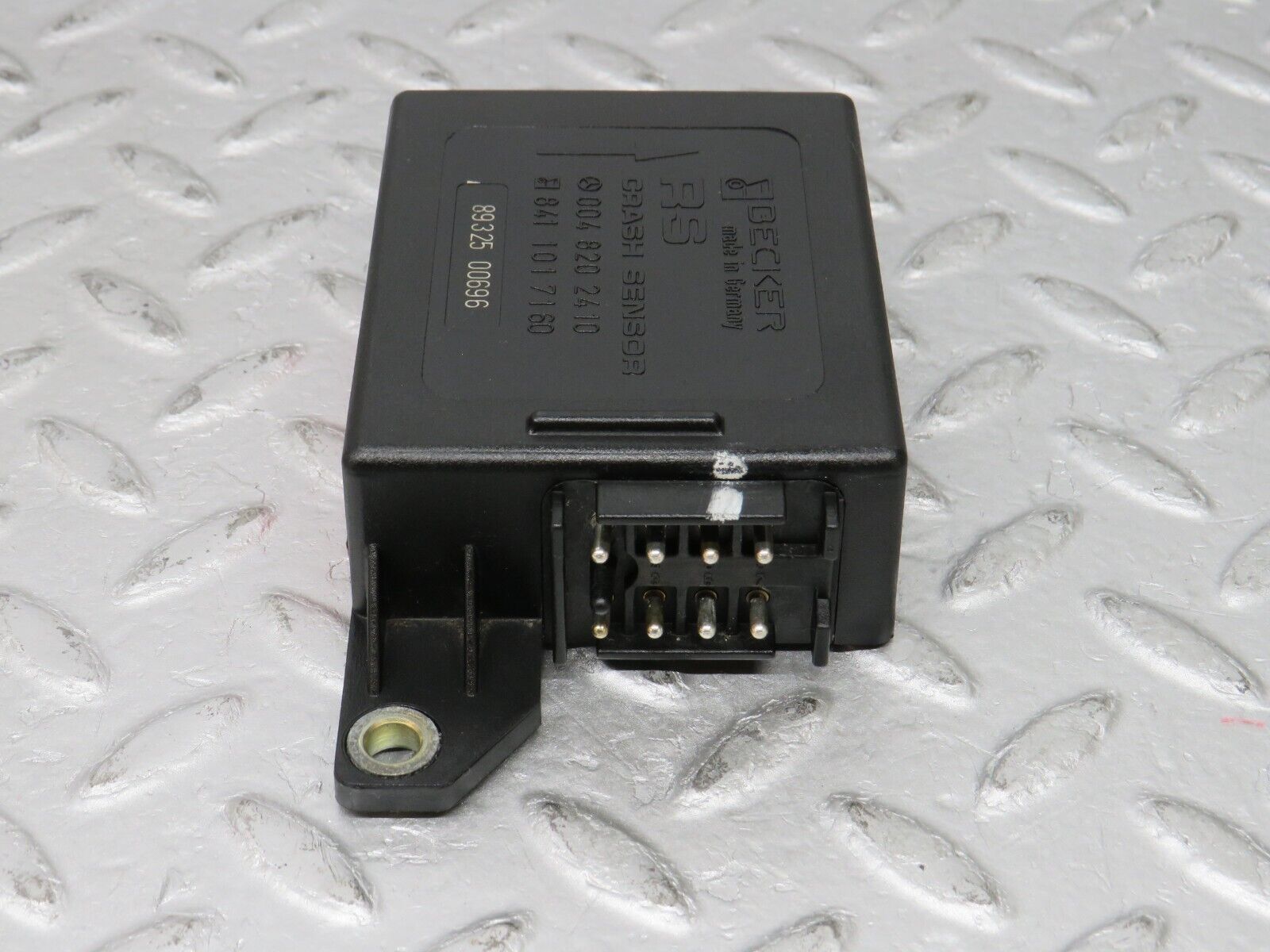 36096 Mercedes-Benz W126 420SE Airbag Crash Sensor 0048202410 8411017160