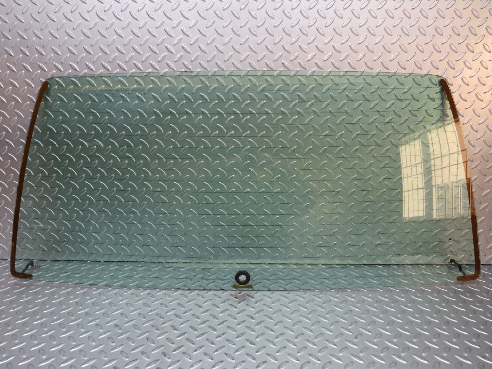 28404 Mercedes-Benz S123 240D Wagon Heated Rear Windscreen 1237400157