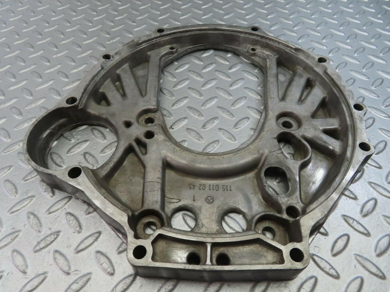 10175 Mercedes-Benz W111 280SE Gearbox Flange 1150110245