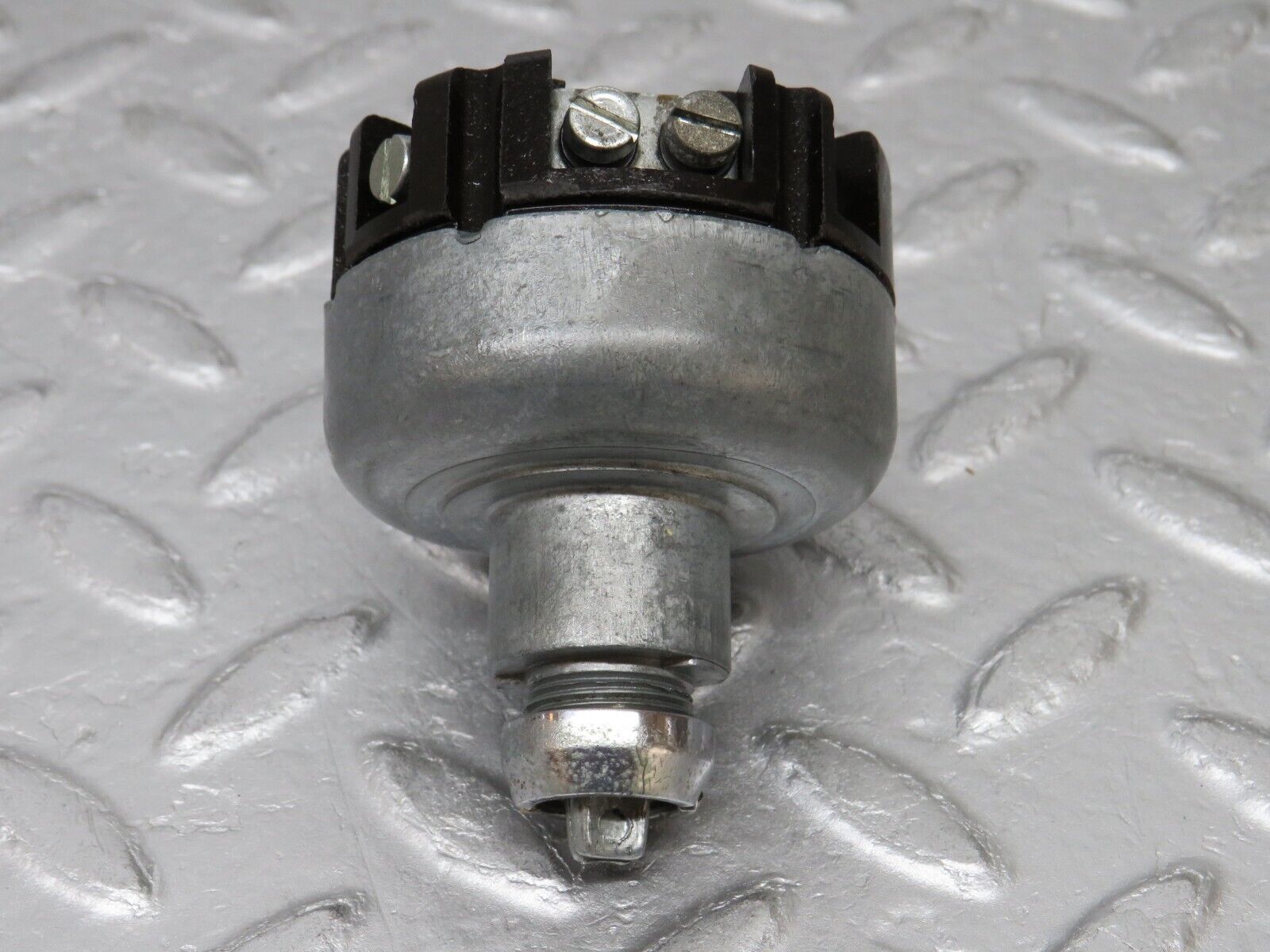 37460 Mercedes-Benz W109 300SEL Headlight Switch