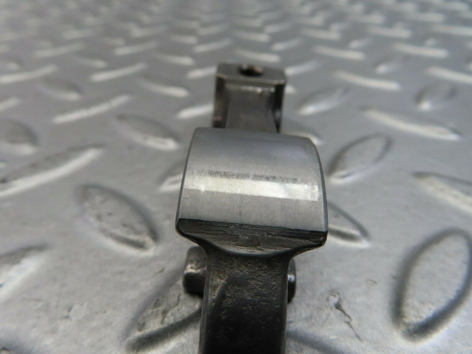 9138 Mercedes-Benz W108 Valve Rocker Arm With Retaining Spring