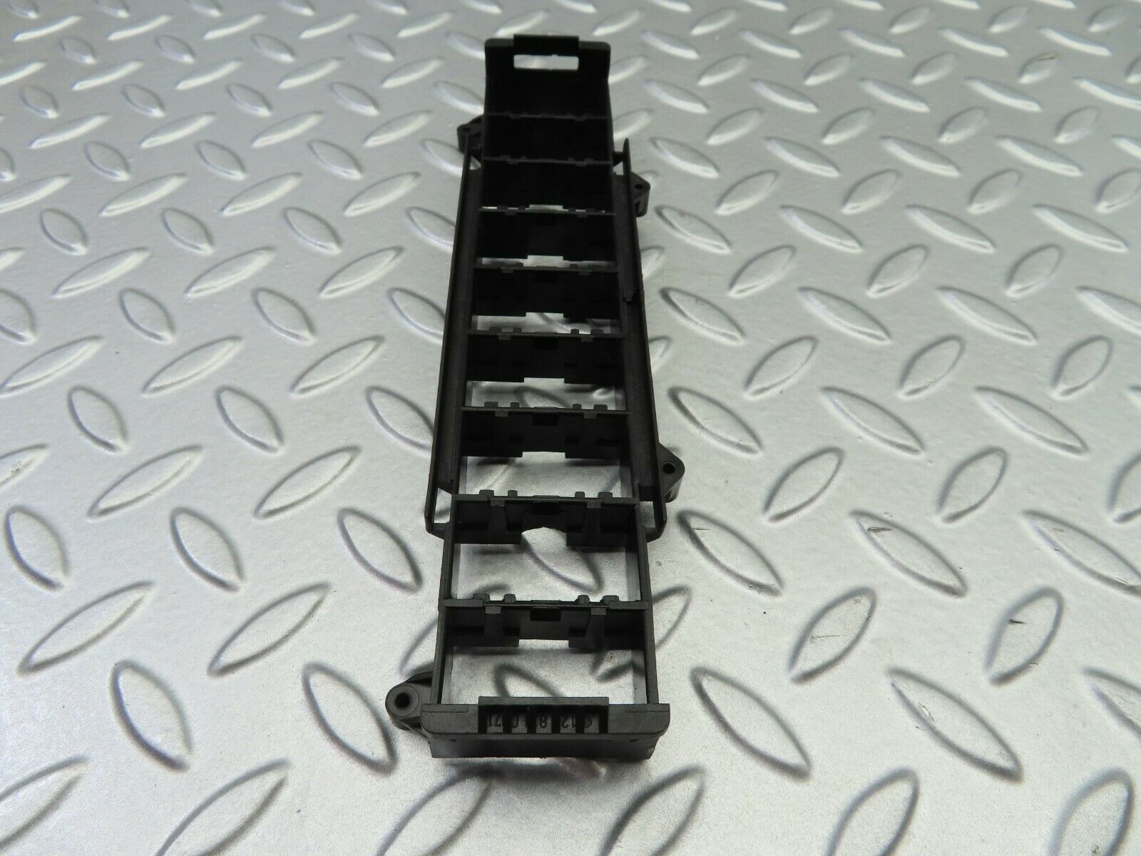 6475 Mercedes-Benz S124 E220 Wagon Centre Console Switch Bracket 1248210071