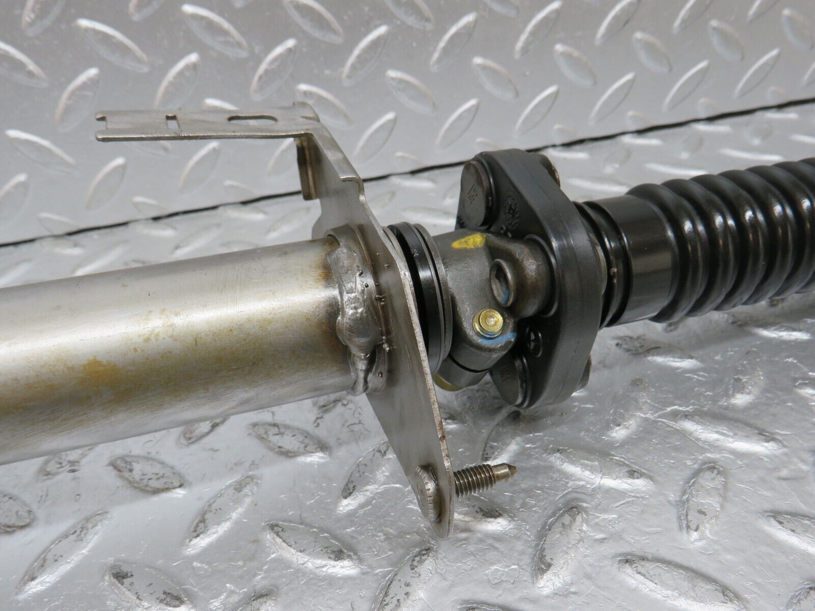 33390 Mercedes-Benz W202 C180 Steering Column