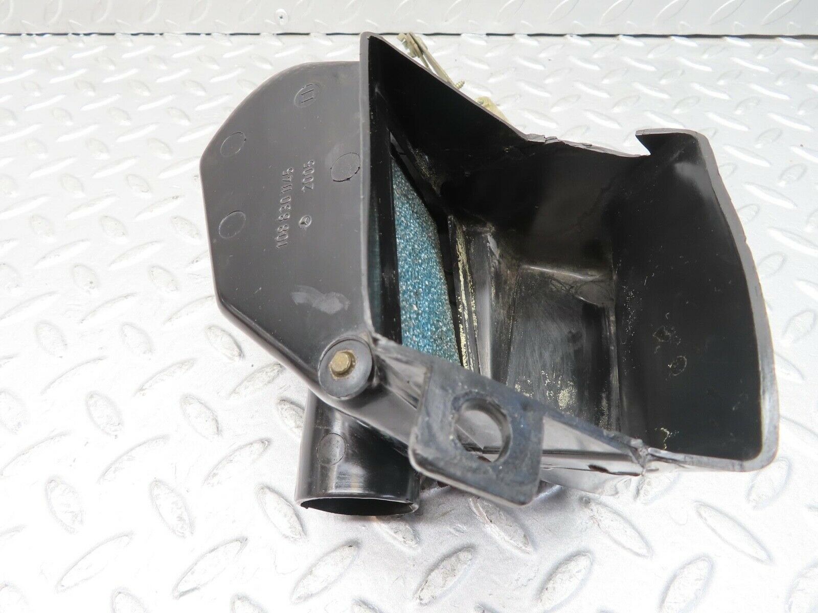 12394 Mercedes-Benz W108 280SE 3.5 Air Vent Control Left Side 1088301145