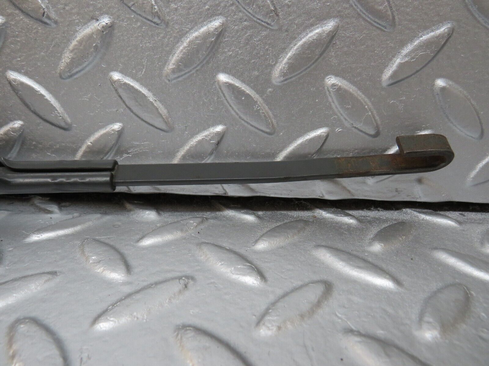 34006 Mercedes-Benz W124 260E Wiper Arm Bosch