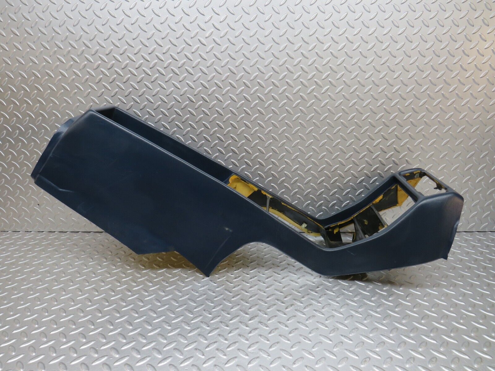 31925 Mercedes-Benz W123 230E Centre Console Blue