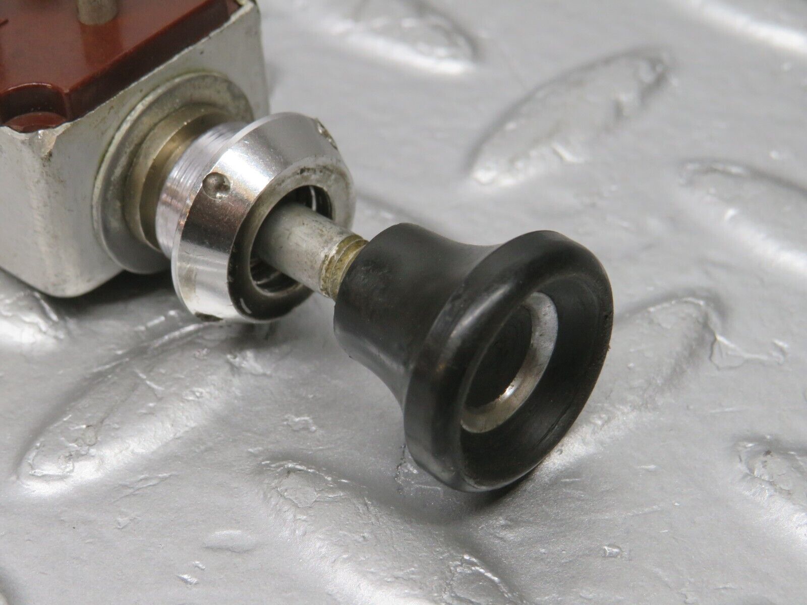 40319 Mercedes-Benz W110 230 Windscreen Wiper Pull Switch 461630