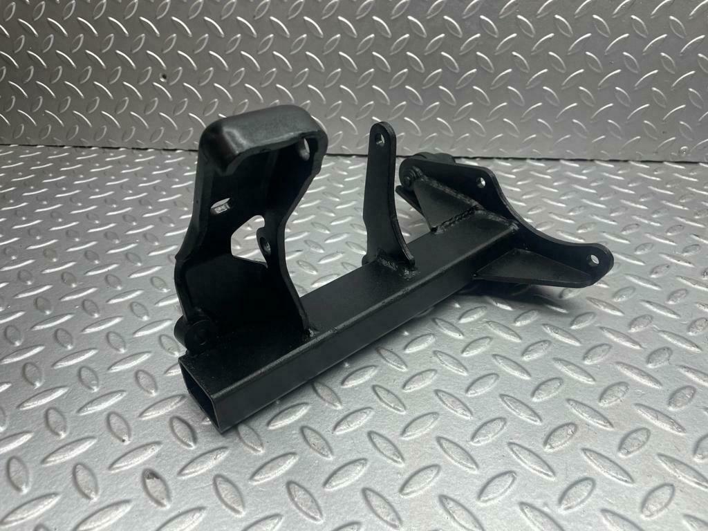 0022 Mercedes-Benz W116 350 SE Air Conditioning Compressor Holder 1161320140