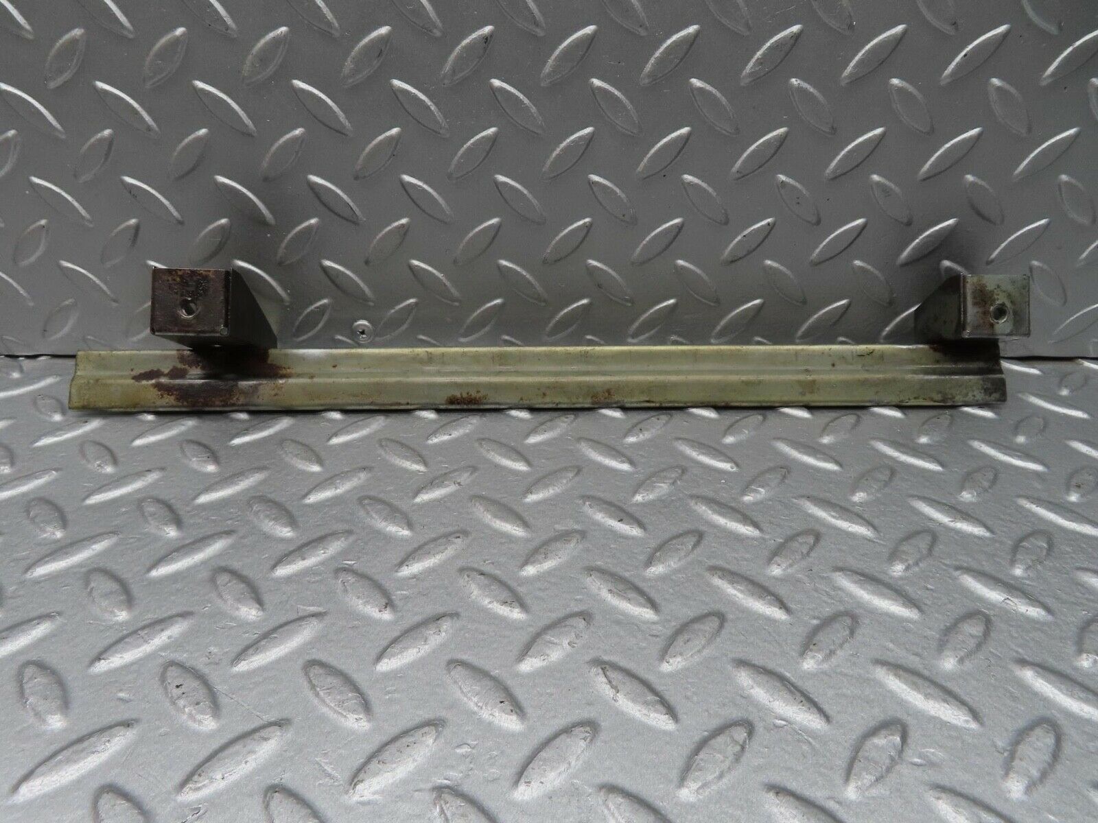 12955 Mercedes-Benz W111 220SE Front Right Window Channel