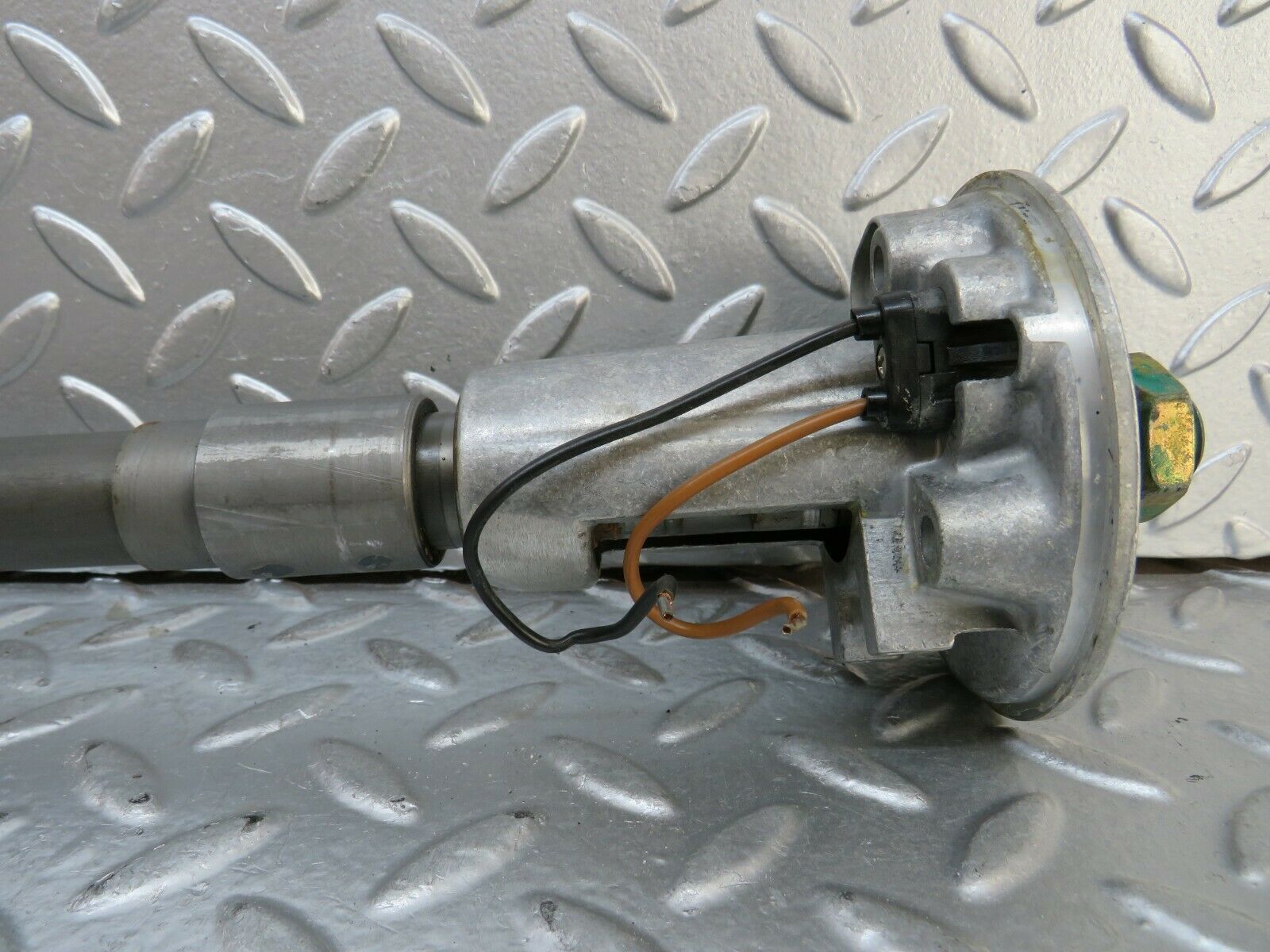 23844 Mercedes-Benz C107 450SLC Coupe Steering Column Shaft