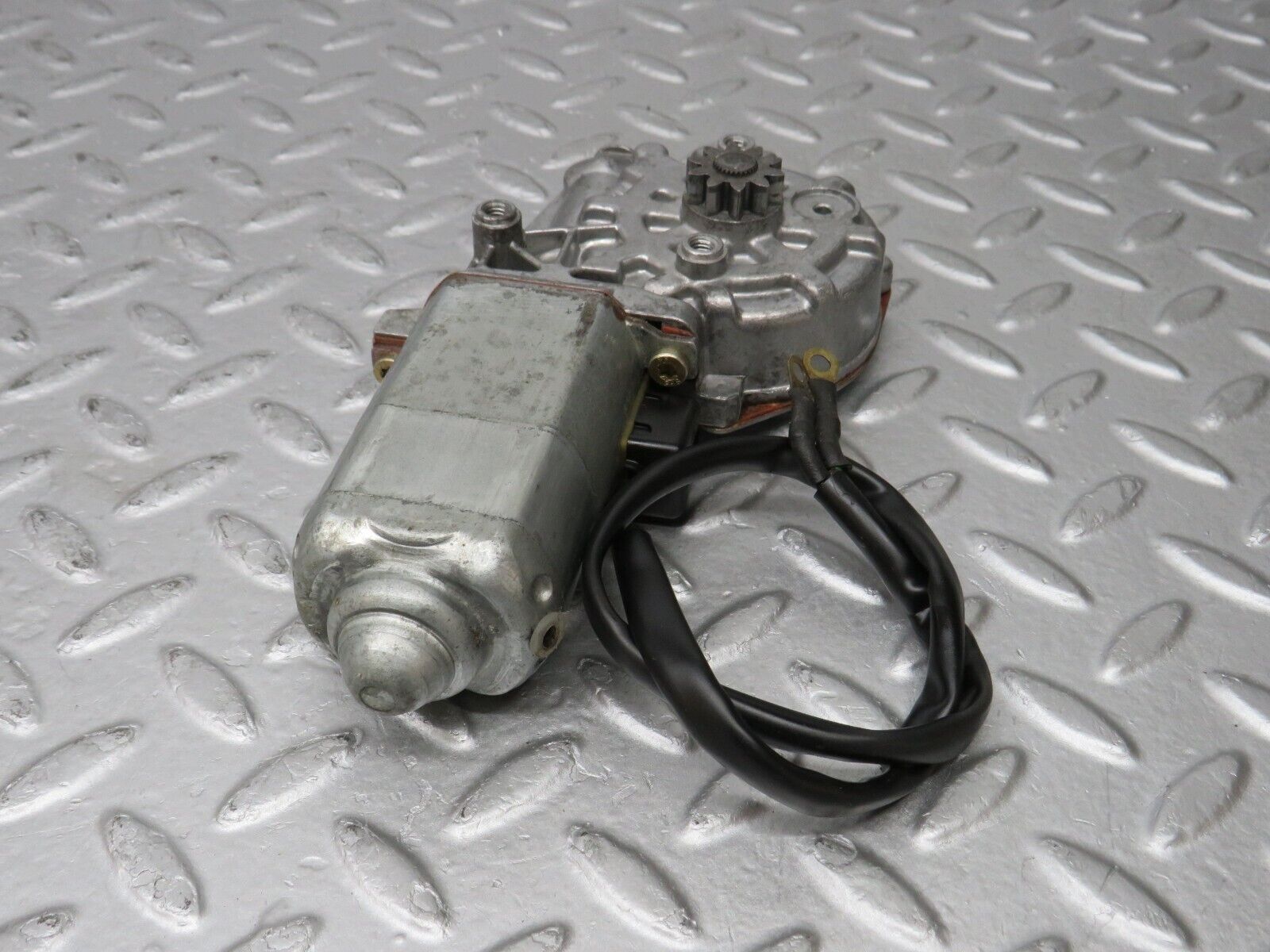 36870 Mercedes-Benz C126 420SEC Coupe Left Door Power Window Regulator Motor Bosch 0130821022