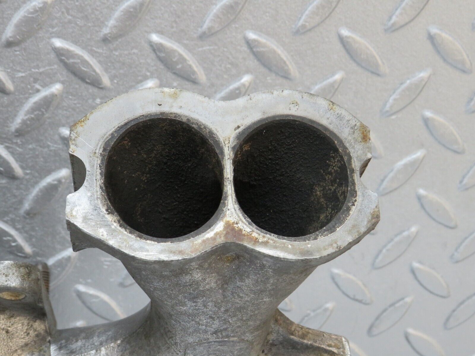 40354 Mercedes-Benz W110 230 Intake Manifold 1801413301